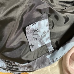 ナイロンジャケットの画像