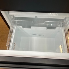 ☆ドリーム荒牧店☆ジモティー割引有☆【クリーニング済み】TOSHIBA/3ドア冷蔵庫/GR-T33SC/326L/2021年製の画像