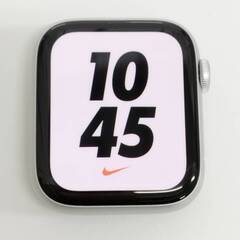 Apple Watch Nike SE 第1世代/GPS/44mm/A2352/シルバー〈MKQ73J/A〉の画像