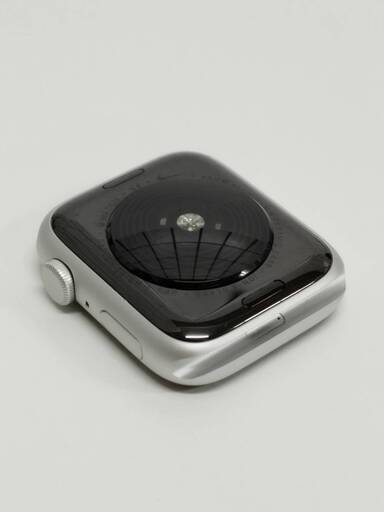 Apple Watch Nike SE 第1世代/GPS/44mm/A2352/シルバー〈MKQ73J/A〉