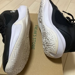 Under Armour バスケットシューズ ブラックの画像