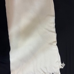 白いストール
の画像