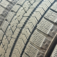 195/55R16 87Q ブリヂストン　スタッドレスタイヤの画像