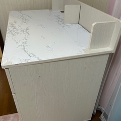 ⭕️26日まで⭕️勉強机の画像