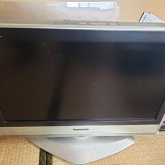 テレビ2　扇風機　暖房ヒーター　の画像