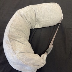 無印良品　ネッククッション　グレーの画像