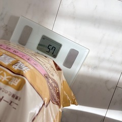 ドッグフード　ニュートロ　減量用　チキン&玄米　5.7キロの画像