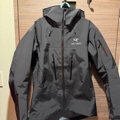 ARC'TERYX アークテリクス アルファsv ジャケットの画像
