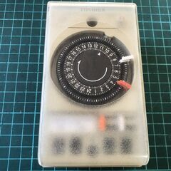 東芝 TWM2061 24時間タイムスイッチ　AC100V(別回路へ改造)50Hz＆60Hzの画像