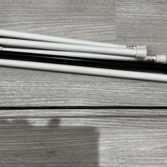 突っ張り棚、ハンガーなどの画像