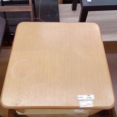 ★リユースのサカイ水戸店★  折りたたみテーブル ベージュ H32×D61×W61 クリーニング済み MT6884の画像