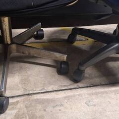 キャスター付チェアの画像