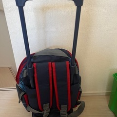 カーズ　キャリーになるリュックの画像