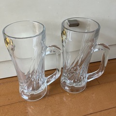 ビールジョッキ2本の画像
