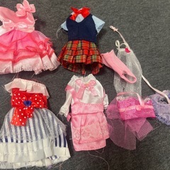 リカちゃん人形のお洋服、飾りの画像