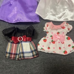 リカちゃん人形のお洋服、飾りの画像