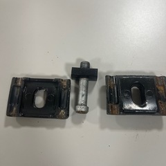 サドルの固定部品の画像