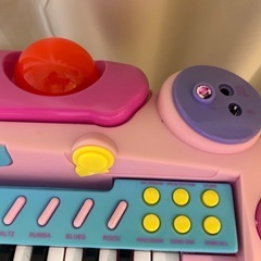 おもちゃ　ピアノの画像