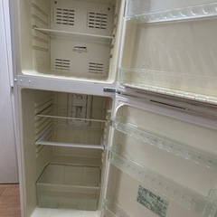 UnG ノンフロン冷凍冷蔵庫228L
の画像