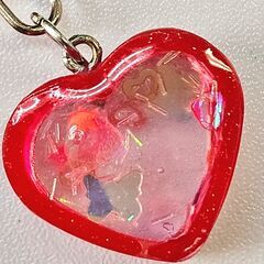 ハンドメイド ハートキーホルダー レッド ぷっくりレジン 可愛い キラキラ 手作り プレゼント 雑貨の画像
