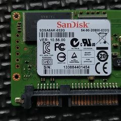 SSD 32Gx4個　1000円の画像