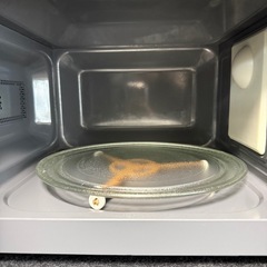 2022年　アイリスオーヤマ　電子レンジ　黒の画像