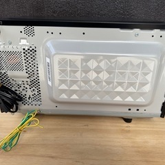 美品　ハイアール　ヘルツフリー電子レンジ　KS-MW22F18 2022年製　ブラックの画像