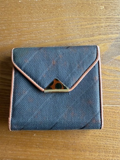 三つ折り財布 (こちさ) 高槻のノベルティグッズの中古あげます・譲り