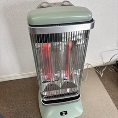 アラジン 遠赤外線グラファイトヒーター CAH-2G10A 動作良好 首振り シンプル操作 レトロカラーの画像