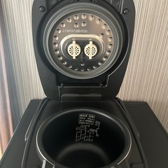 【引渡場所相談可能】アイリスオーヤマ 3合炊き 炊飯器の画像