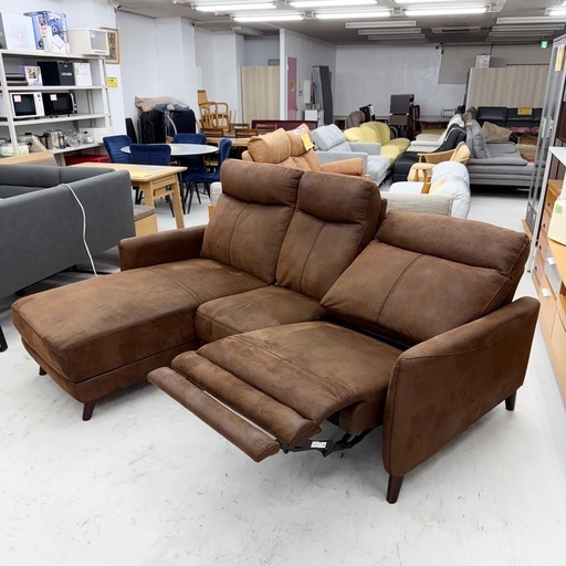 【超美品‼️】定価15万♪ 電動リクライニング 210cm幅3人掛けカウチソファ USBポート付き 中央背もたれテーブル ファブリックレザー製ブラウン♪