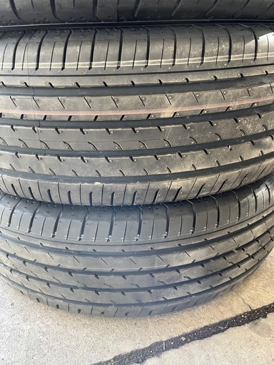 225 65　17 ヨコハマ　アドバン　V03 新車はず4本セット　