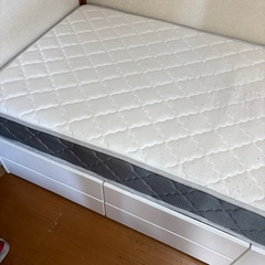 収納付きベッド、マットレス　シングルの画像