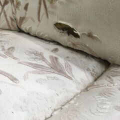 ★リユースのサカイ横浜南店★YM1745  アンティーク調一人掛けソファ ホワイト W100×D90×H91 クリーニング済みの画像