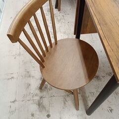 リユースのサカイ栃木店★ジモティ割あり★  ダイニングセット2人用 ブラウン W74～120×D75×H174 クリーニング済み TC12142の画像