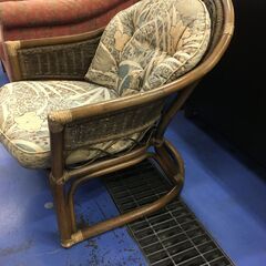 ★リユースのサカイ横浜南店★YM1746  ラタン調チェア ブラウン W65×D65×H76 クリーニング済みの画像