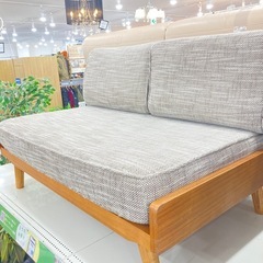 【トレファク高槻店】取りに来られる方限定！unico(ウニコ）の2人掛けソファーのご紹介です！の画像