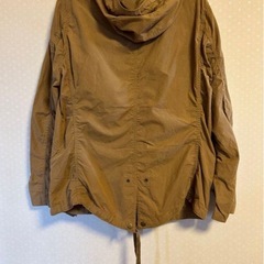 new!ブラウンベージュ マウンテンパーカー フード付きの画像