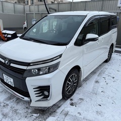 TOYOTA VOXY グレードZS 車検長期　まだあります！の画像