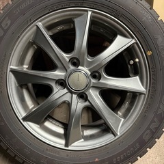 スタッドレスタイヤ　175/65r14 パッソ　フィット　ノート　キューブ　などの画像