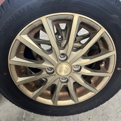 ヨコハマタイヤ.スタッドレス.バリ山.バリ溝の画像