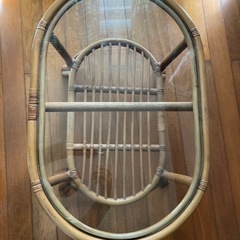 ガラステーブルの画像