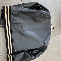 リューグーレザー　革スタジャン　size Sの画像