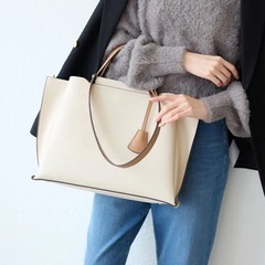 合皮トートバッグ　の画像