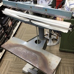 【店頭引取限定】【中古】【現状販売】富士インパルス 足踏みシーラー 9,680円(税込)の画像