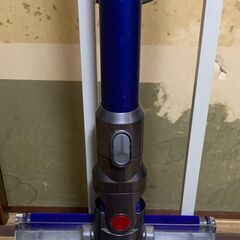 Dyson Fluffy DC74 モーターヘッド V6 ＆ ダイソン アレルギーキット 3点セット ＆ スタンドの画像