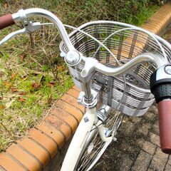 中古自転車 ブリヂストン ママチャリ 自転車 実用 内装3段変速 26インチ LEDオートライト ホワイト 変速機難あり 通勤 通学 近所のお出掛けなどにの画像