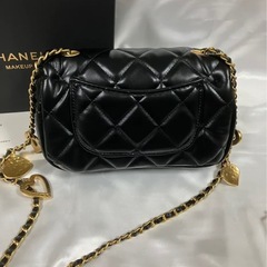 商談中
CHANEL シャネル ノベルティ ショルダーバッグ ハートチェーン ブラックの画像