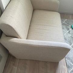 ベージュ 2人掛けソファ お譲りします
の画像