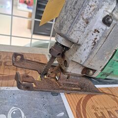 ✨日立　中古　型番不明　コード式 ジグソー　本体のみ✨うるま市田場✨の画像